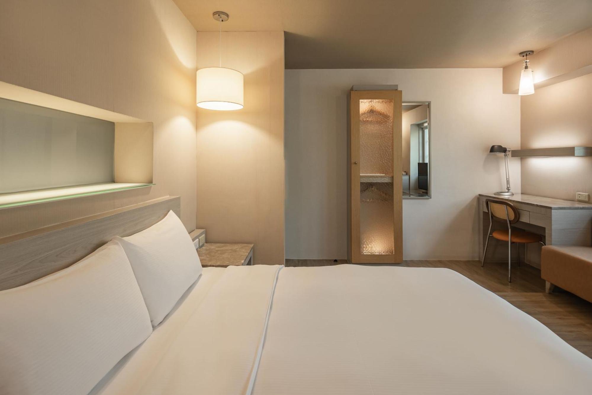 Kindness Hotel - Hanshen Kaohsziung Szoba fotó